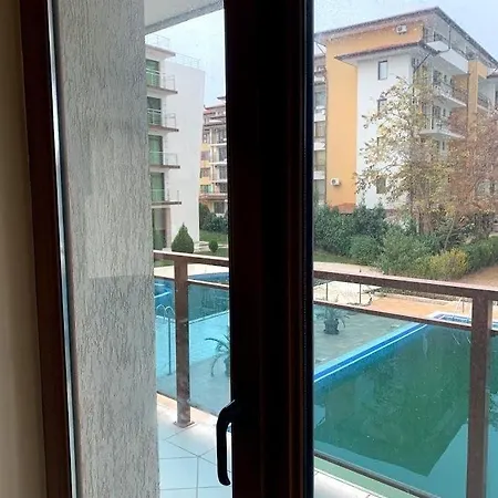 Apartament Прекрасни Апартаменти С Басейн, Близо До Морето